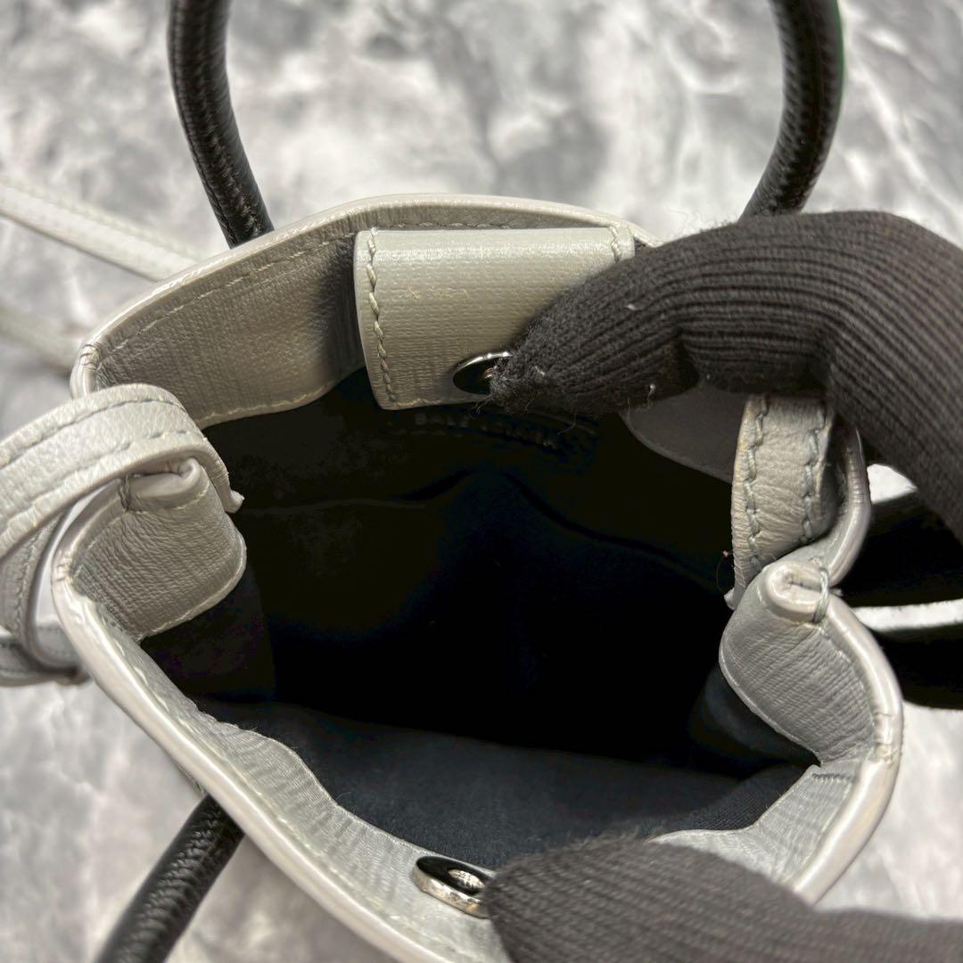 まゆ 様専用✨バレンシアガトートバッグ ショッピング フォン ホルダー