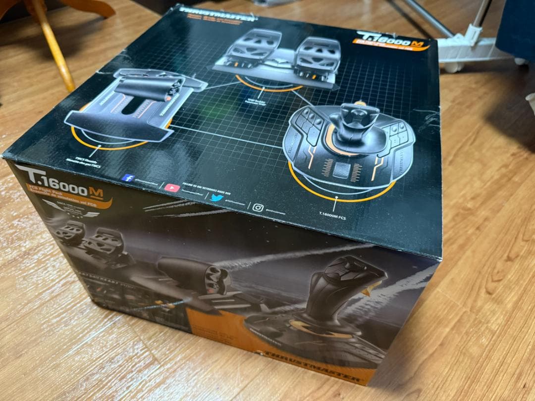 Thrustmaster スラストマスター フライトスティック T.16000M Amazon.co.jp: 【国内正規品】Thrustmaster スラストマスター フライト