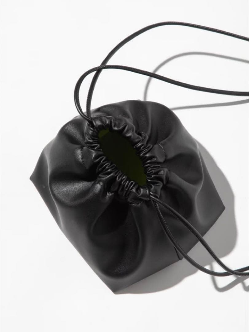 美品】WCJ 若槻千夏 ソフトエコレザー巾着 バッグ WCJ-QU-057BK - メルカリ