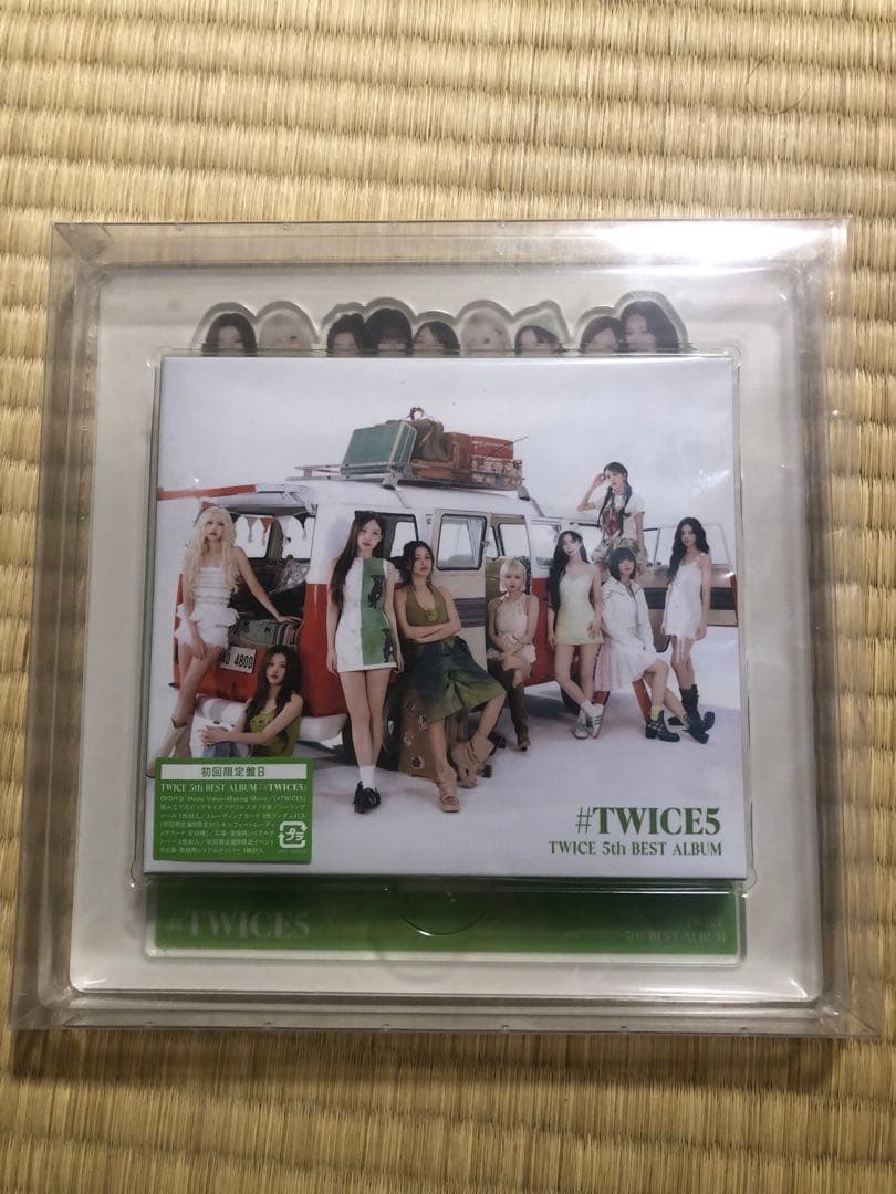 TWICE #TWICE5 アクリルスタンド 他特典付 - メルカリ