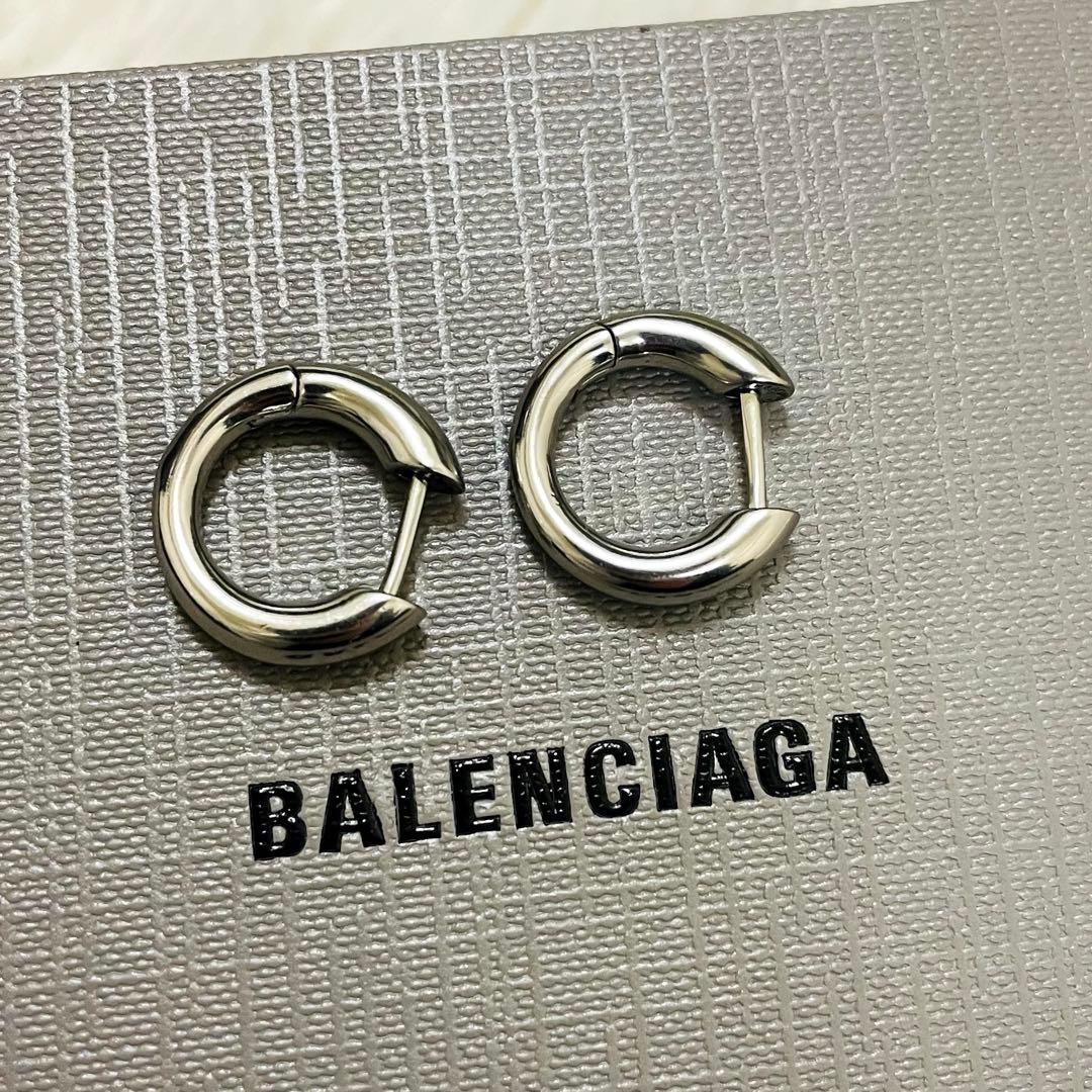 未使用級✨付属完備✨BALENCIAGA ピアス フープ シルバー ロゴ 現行
