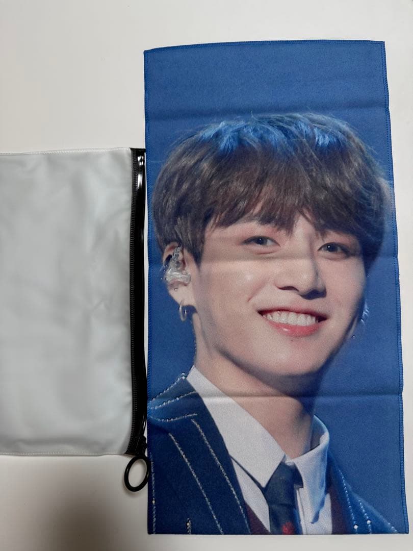 BTS ジョングク JUNGKOOK スローガン - メルカリ