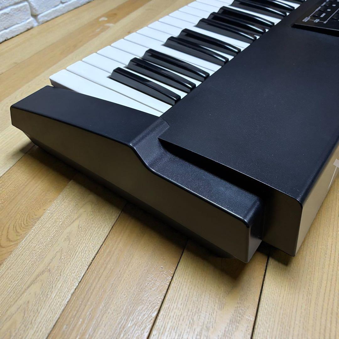 美品✨ Roland XP-10 シンセサイザー 音出し確認ケース付 人気モデル