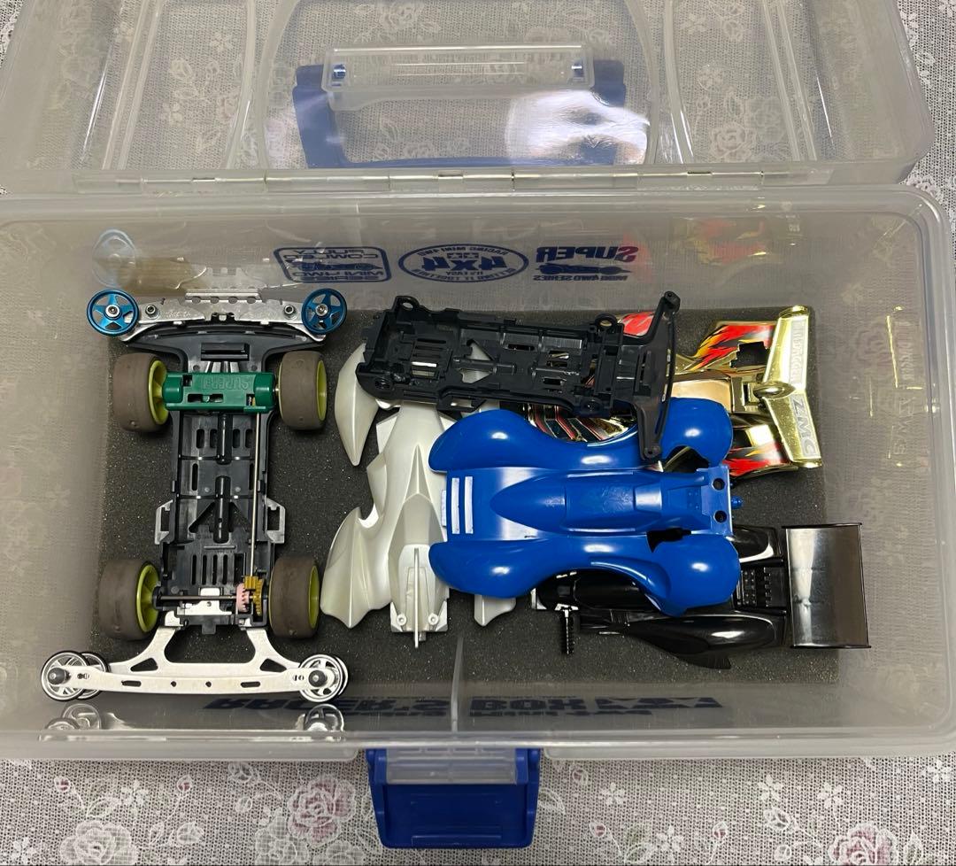 値下げ タミヤ ミニ四駆スーパーレーサーズボックス2個＋モーター11個