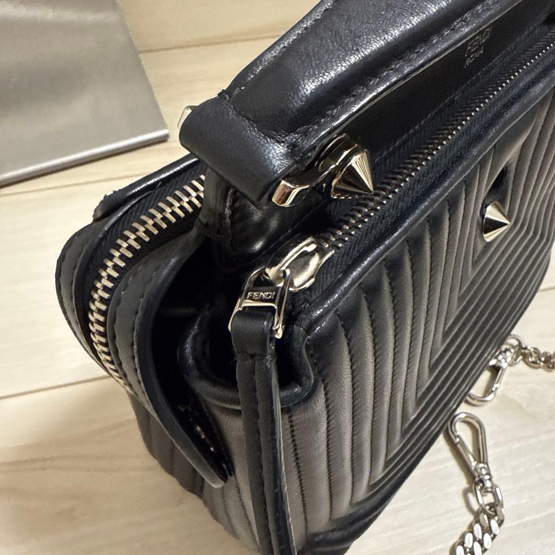 専用です。定価30万FENDIフェンディド トコムクリックチェーンショルダー