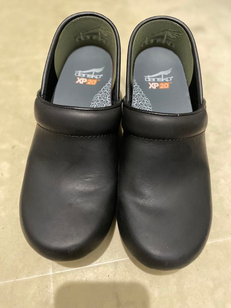 dansko XP 20 ブラック クロッグサンダル　ダンスコ　36 XP 2.0 Black Waterproof Pull Up – Dansko