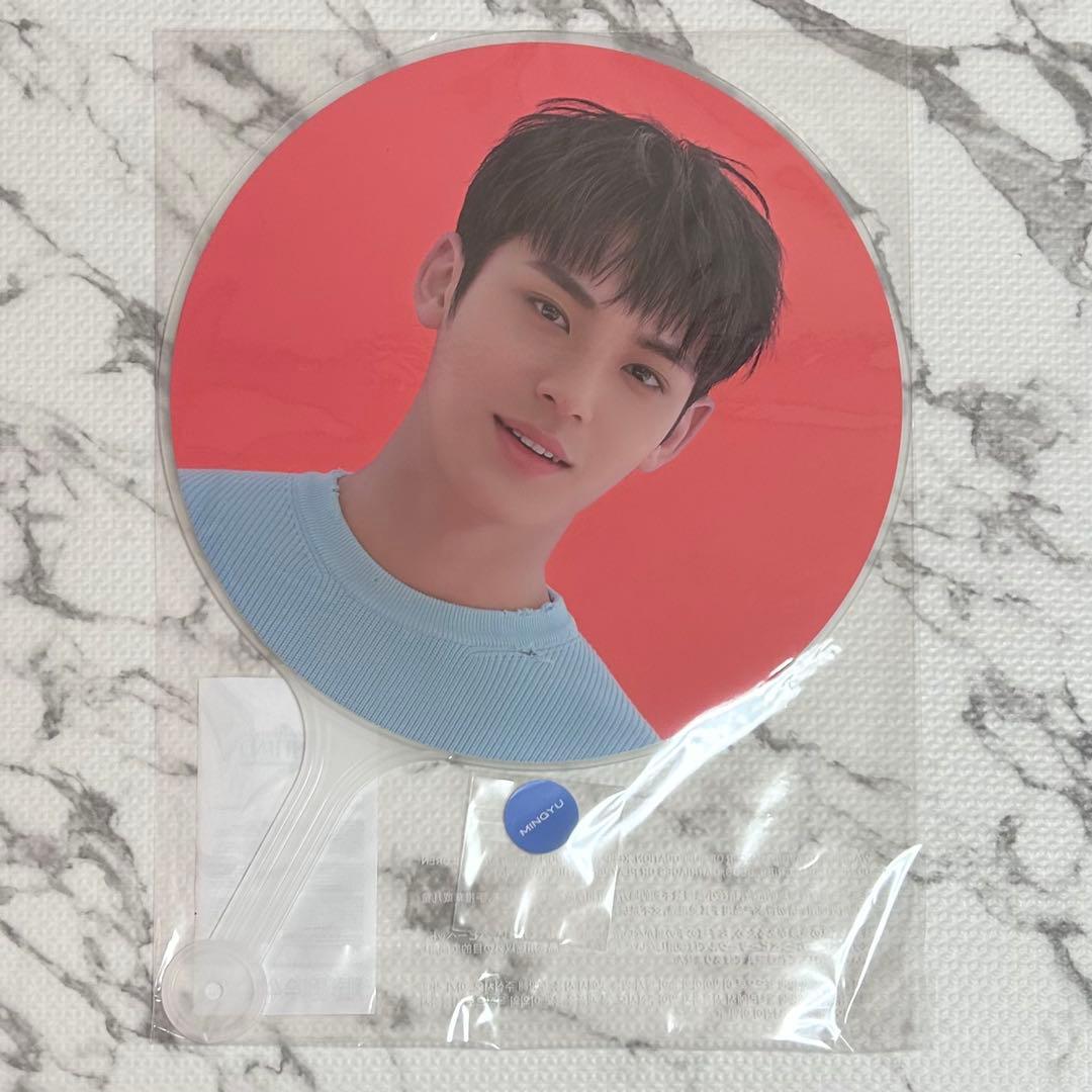 セブチ ミンギュ うちわ carat land - メルカリ