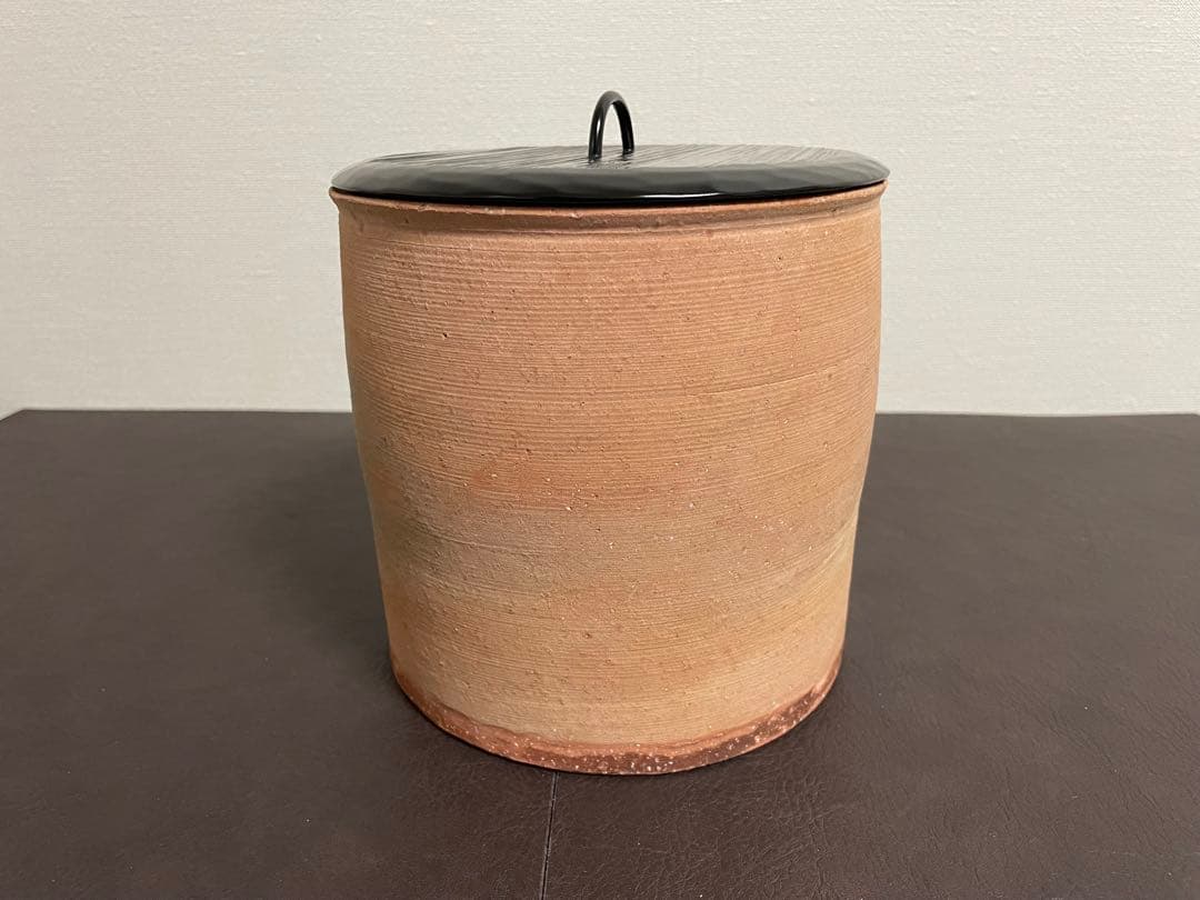 坂田泥華 萩剥離釉窯変寸胴水指 共箱 共布 栞 萩焼 茶道具 - メルカリ