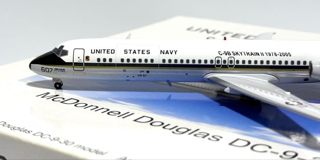 INFLIGHT 1/200 DC-9-30 アメリカ海軍C-9B - メルカリ