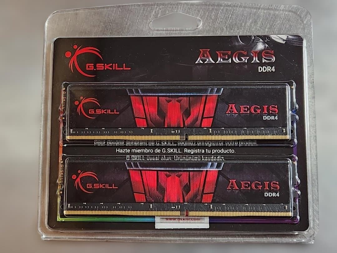 G.SKILL DDR4メモリ 16GB 2枚組(計32GB) G.Skill's latest memory kit pushes DDR4 speed boundary to 4700MHz