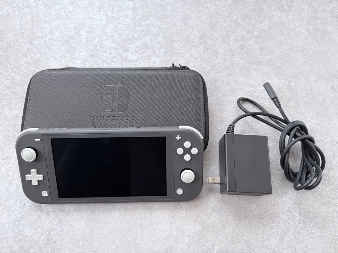 Nintendo Switch Lite グレー 本体　ケース・充電器付き Nintendo Switch Lite グレー 本体 充電器付き - メルカリ