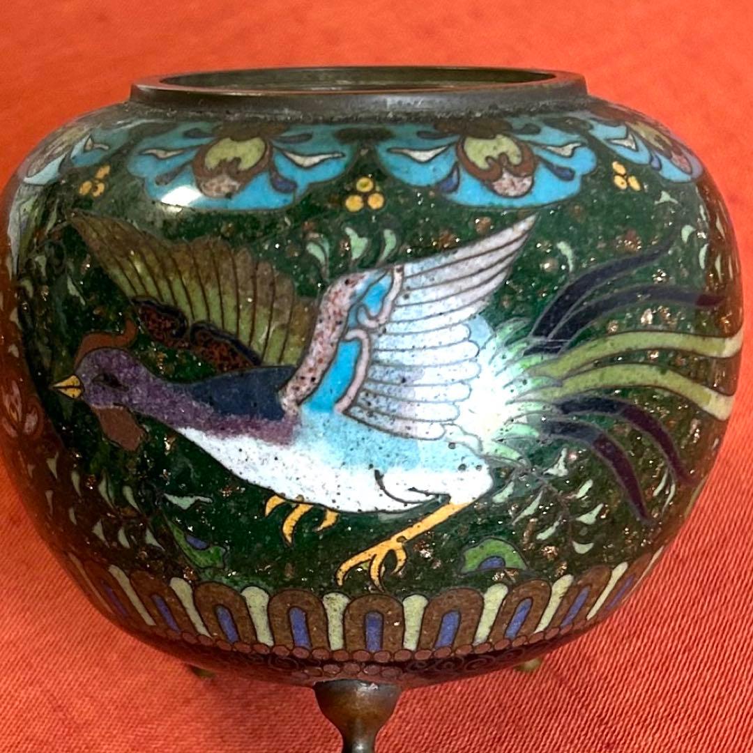 香炉 鳳凰蝶草花文・菊文三つ足有線七宝香炉 香道具 御