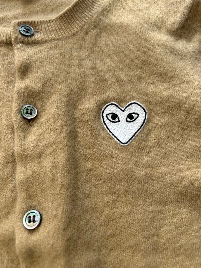 コムデギャルソン 白ハート刺繍 カーディガン ベージュ ウール ワン