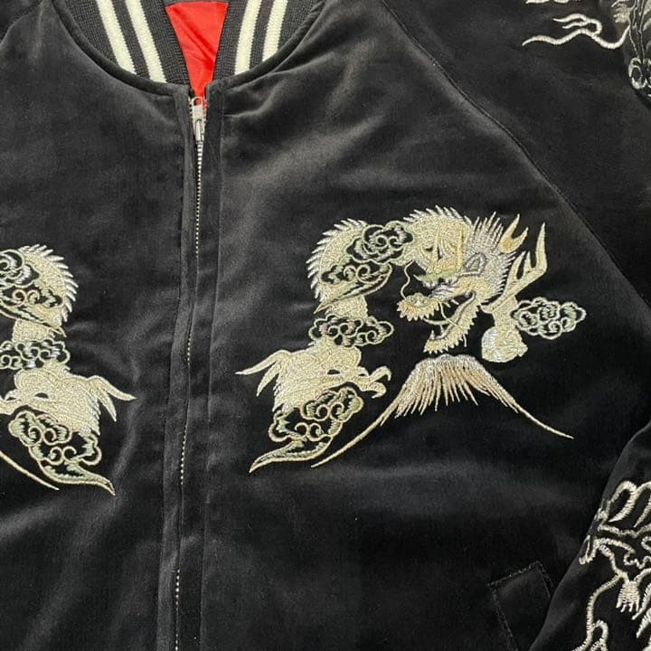 SUGA (BTS) 着用 ベロアスカジャン 刺繍 龍 希少 レア Fサイズ - メルカリ