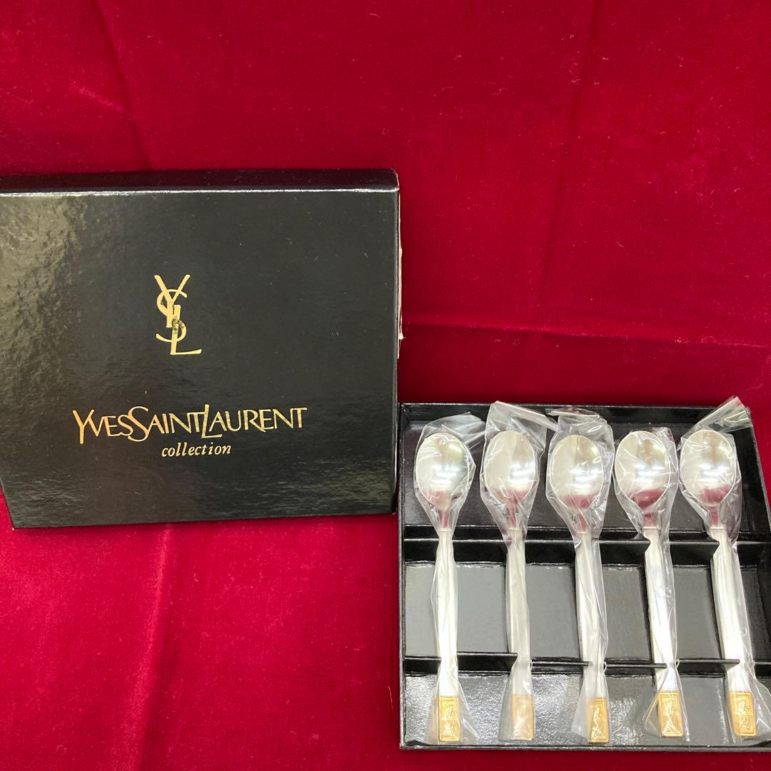 ①【新品未使用】スプーンセット イヴ・サンローラン - メルカリ