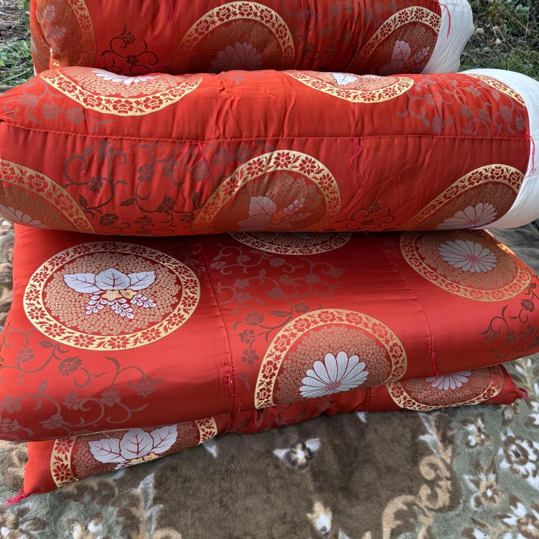 K様へ感謝お嫁入‼️干したてふかふか‼️FUTON蔵出婚礼敷きふとん降誕祭色赤緑2枚