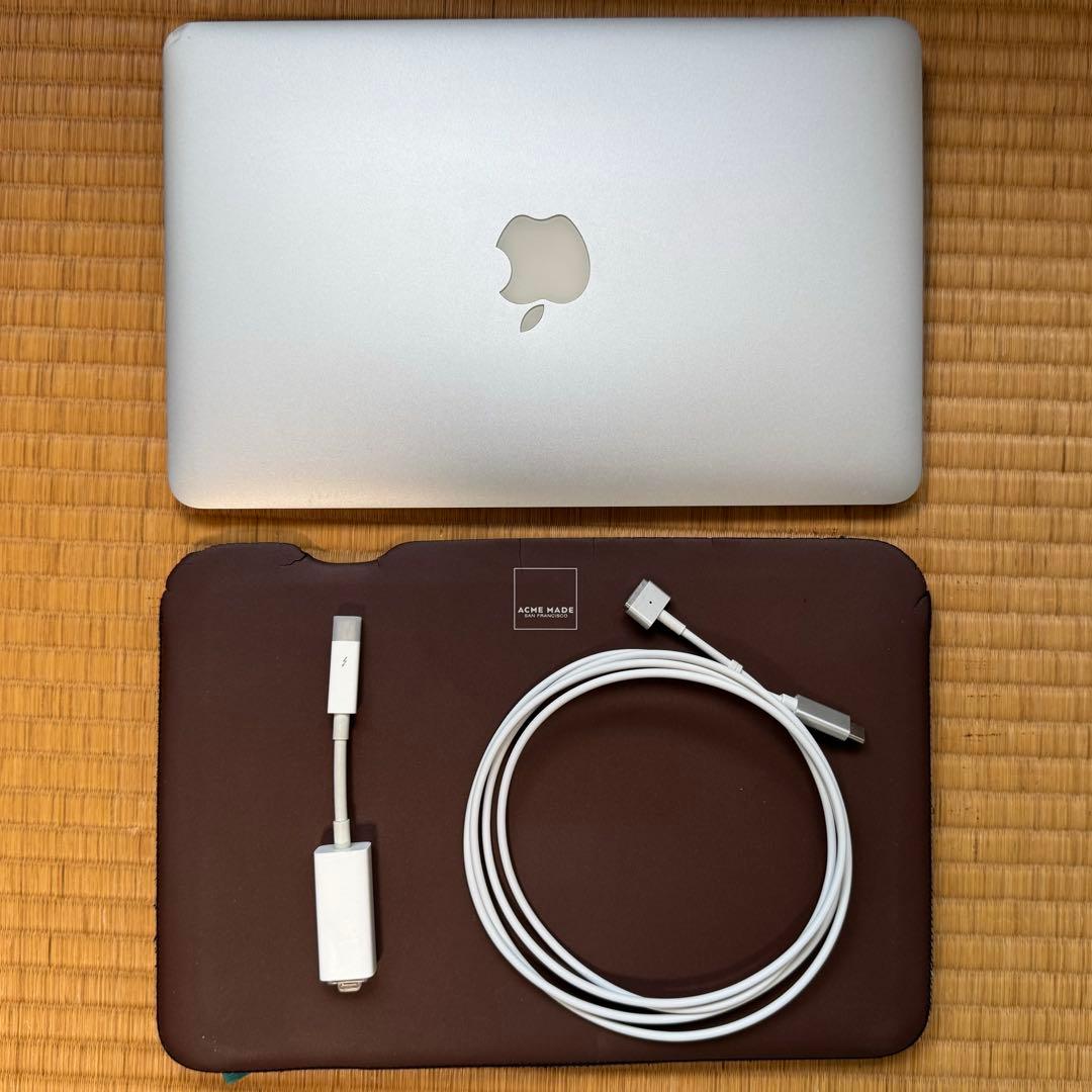 MacBook本体 MacBook Air 11.6inch i7-2.0GHz 8GB 512GB