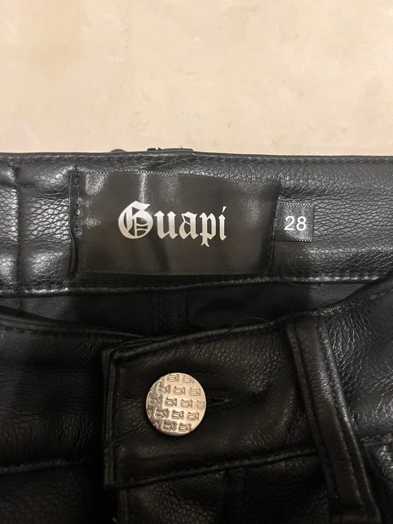 Guapi レザーフレアパンツ - メルカリ