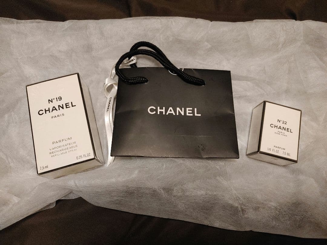 CHANEL シャネル 19 22 香水 2本セット 19番 22番 - メルカリ