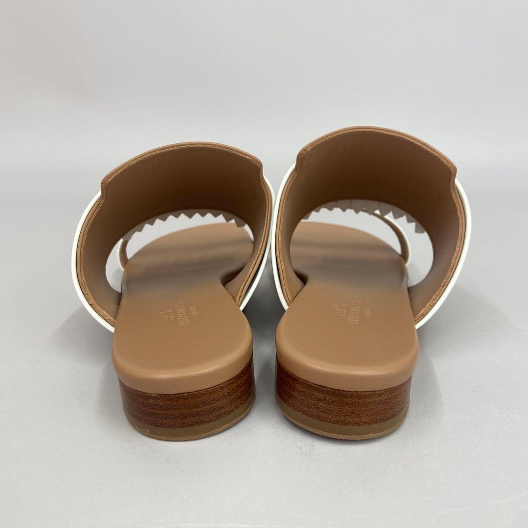 エルメス サンダル 《 コラリア 》 白 ゴールド 37 24cm程度 未使用