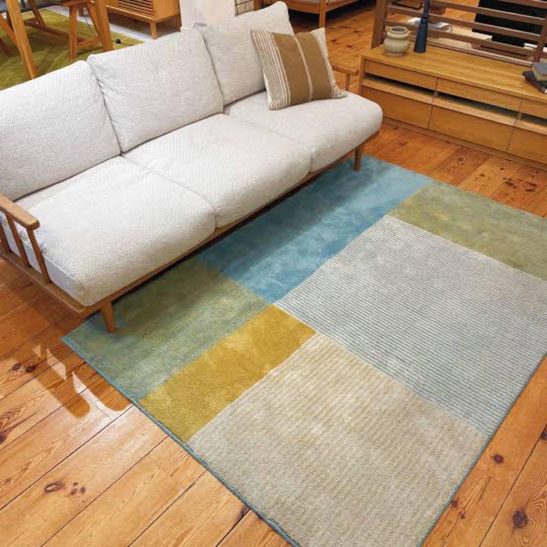 最終値下げ】unico BLARG ラグ 140x200 - メルカリ