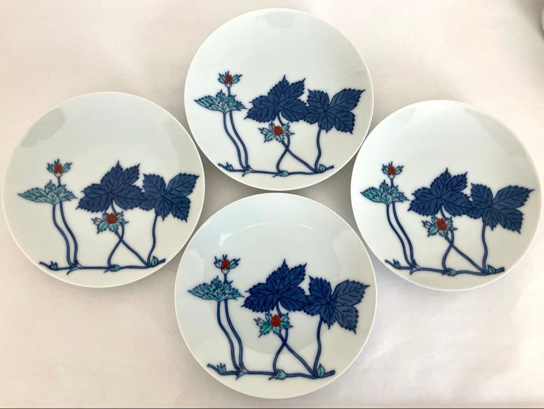 ☆専用です☆今泉今右衛門☆2客☆ 錦苺絵紅茶碗☆いちご - メルカリ