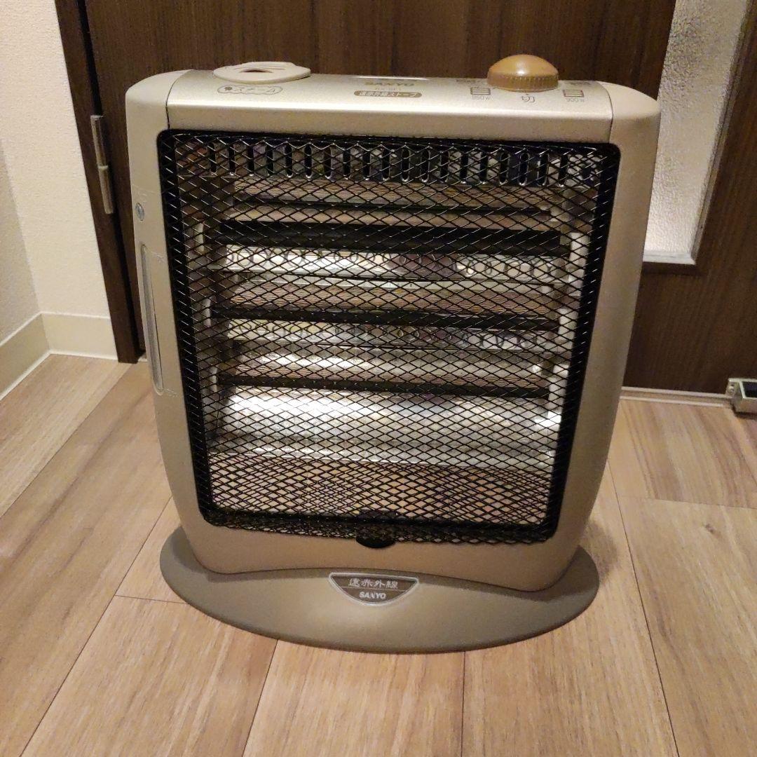 SANYO 電気ストーブ ベージュ - メルカリ