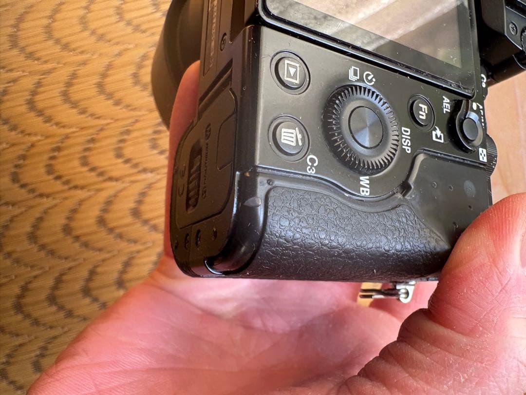 限定値下げSONY α7本体＋レンズSEL50F18F - メルカリ