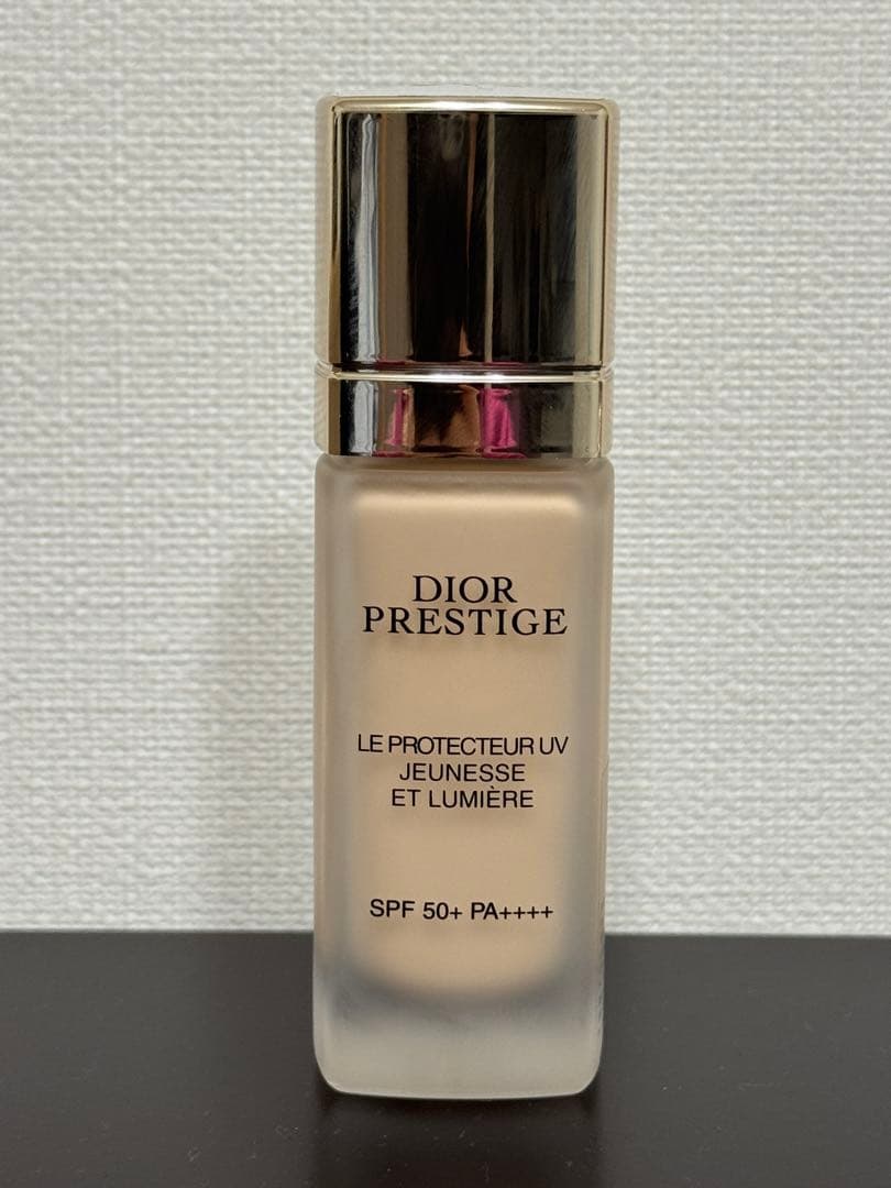 ディオールプレステージホワイトルプロテクターUVルミエールBB00 プレステージ ホワイト ル プロテクター UV ルミエール(SPF50+/PA++++
