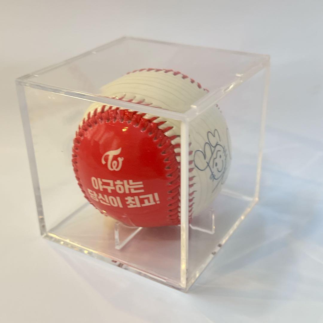 twice モモ ボール 野球ボール サイン ストライクゾーン 当選 希少