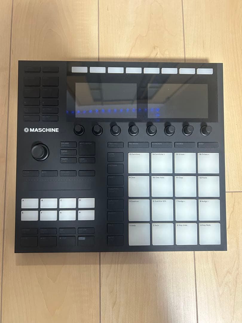 DJ機材 native instruments MASCHINE MK3 Native Instruments Maschine Mk3 Next Generation DJ Controller
