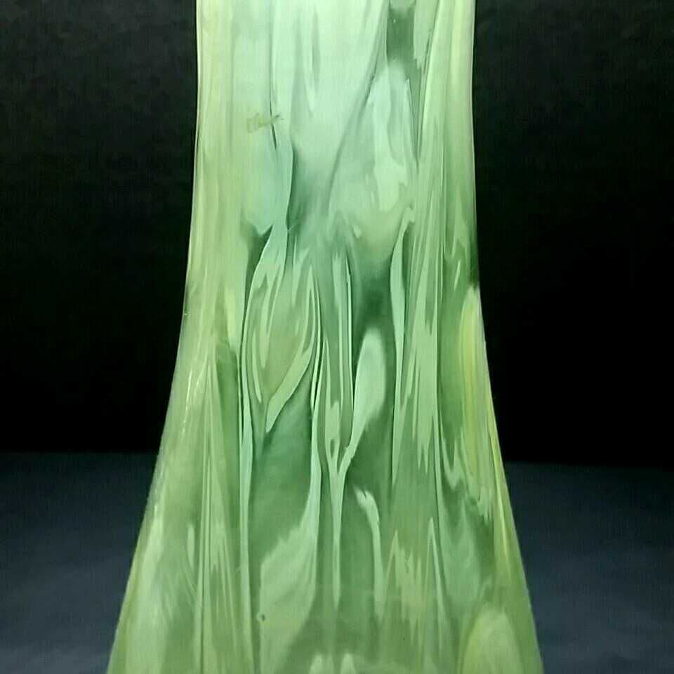 瀬戸内 様専用です 大きな 手吹き ウラン ガラス フラワーベース