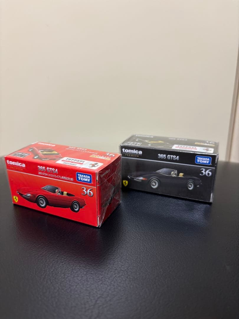 期間限定値引き【新品未使用】トミカ 歴代フェラーリ 34台+フェラーリ