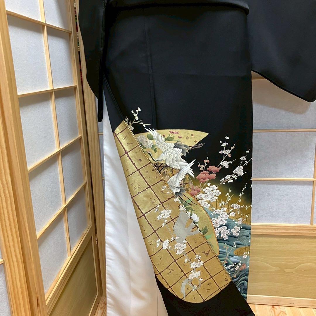 6111］黒留袖 美品 駒刺繍 落款有 比翼付 五つ紋 下り藤 正絹 着物 袷