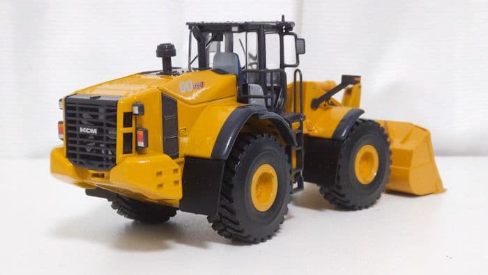絶版】川崎重工 KCM 90Z7 ホイールローダー 1/50 建機 ミニチュア