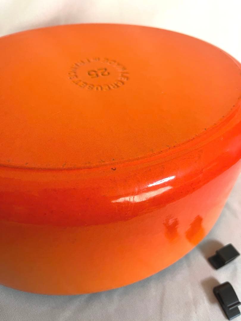 LE CREUSET ル・クルーゼ ココットオーバル 25cm オレンジの通販はau