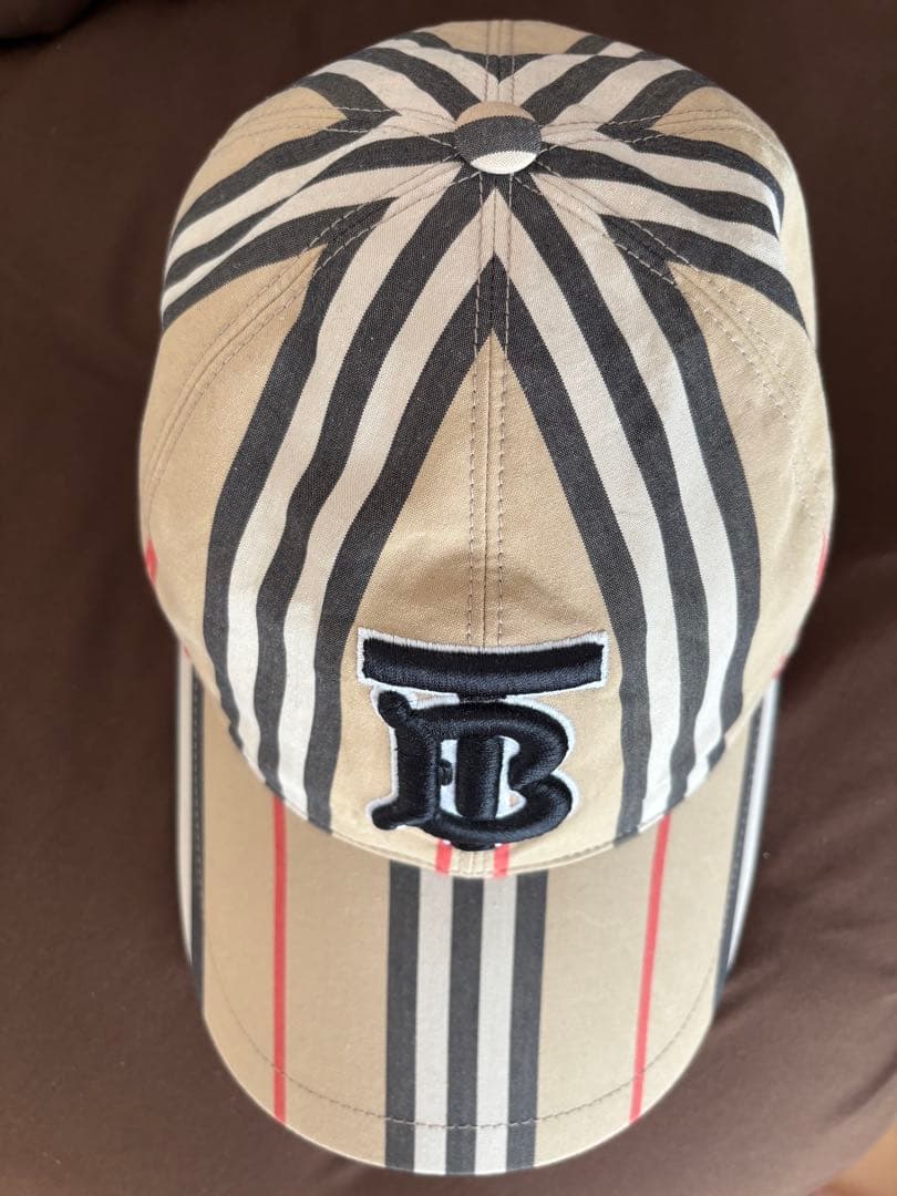 美品Burberry ストライプ ベースボールキャップ BURBERRY（バーバリー） 帽子 レディース メンズ キャップ CHECK LINED