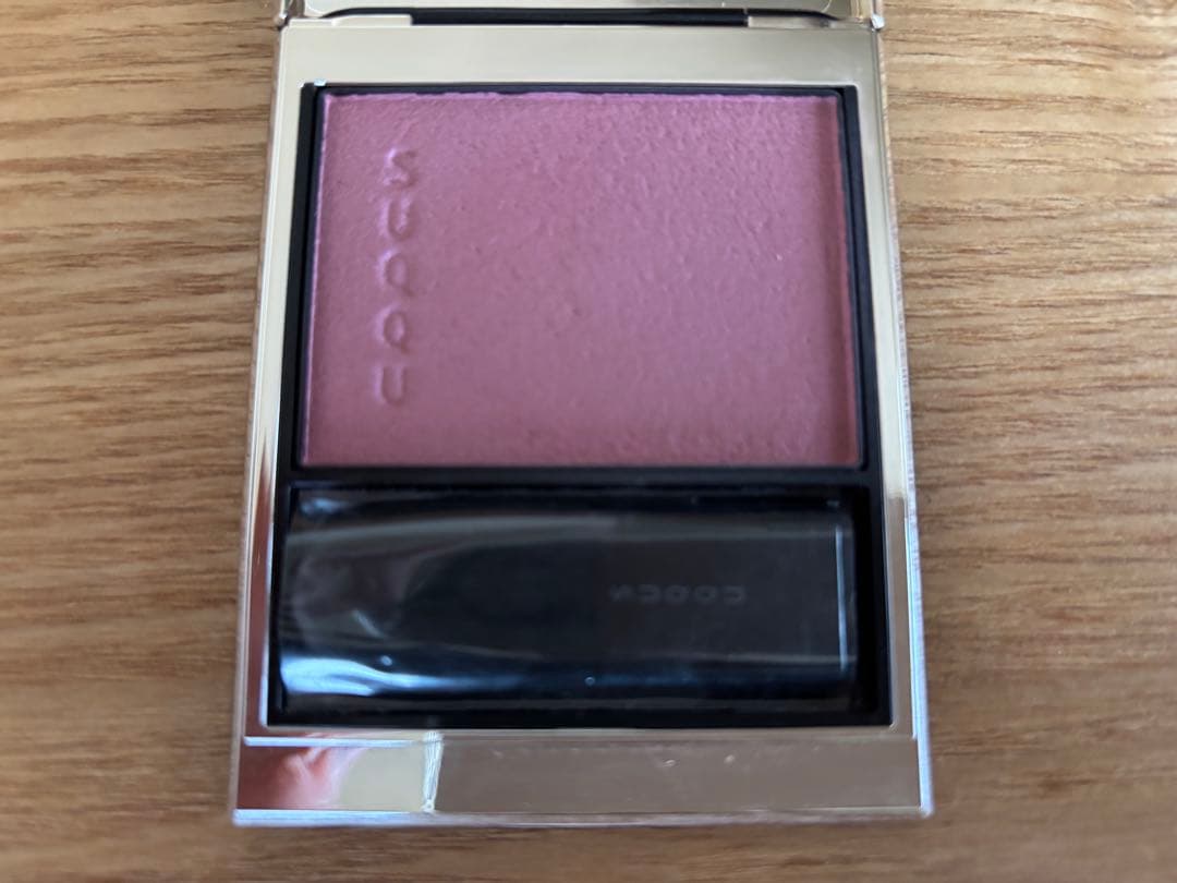 SQQUメルティングパウダーブラッシュ10奥響 - メルカリ