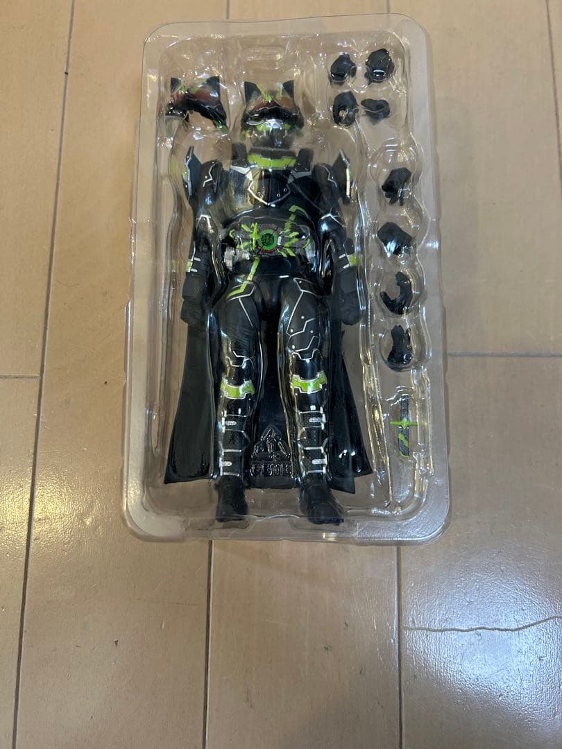 S.H.Figuarts 仮面ライダータイクーン　ブジンソード