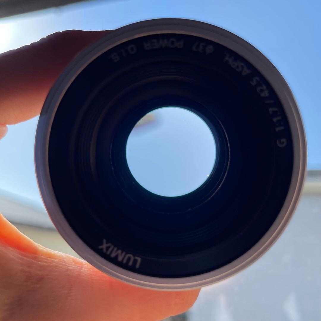Panasonic 42.5mm F1.7 ASPH. レンズ