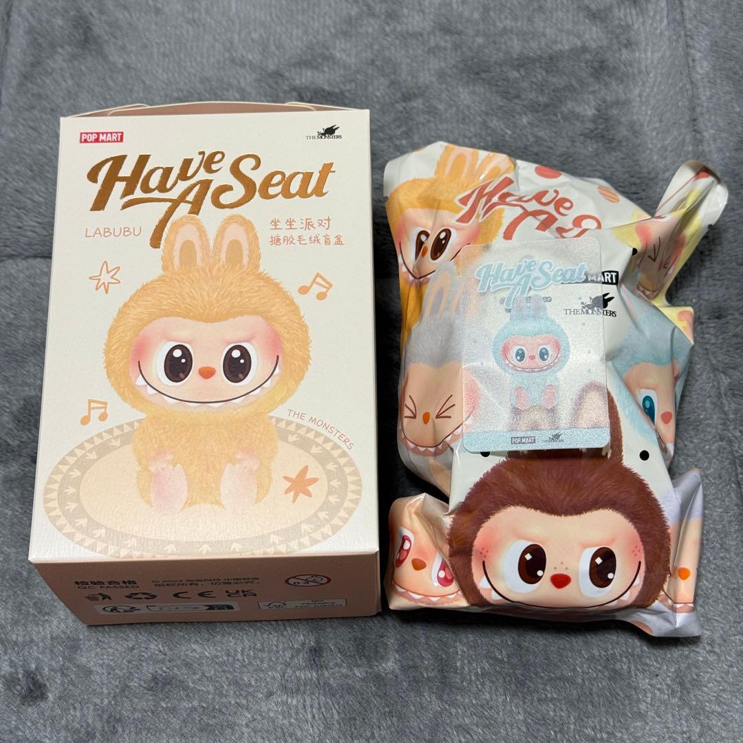 ポップマート ラブブ ハブアシート ぬいぐるみ シリーズ - メルカリ