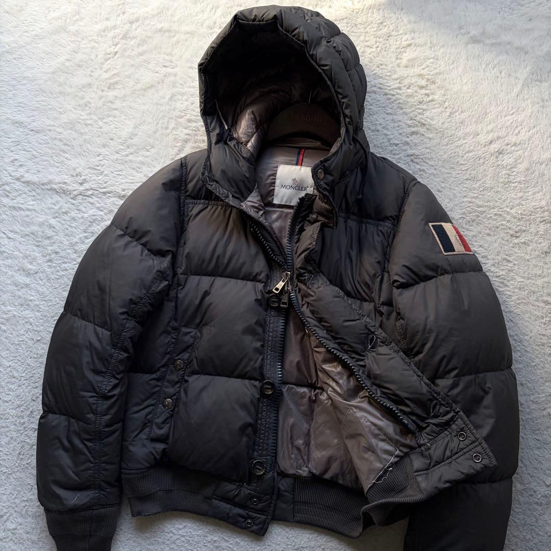 激レア】モンクレール ダウンジャケット ALBERIC フランス国旗 グレー