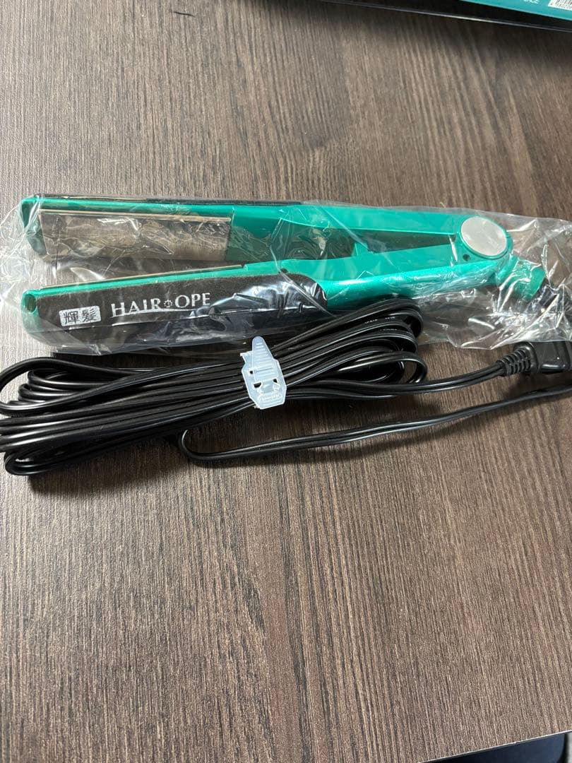 かいとさん専用 サニープレイス MGプラチナ輝髪ストレートアイロン SUNNY PLACE（サニープレイス） MGプラチナ 輝髪アイロン グリーン