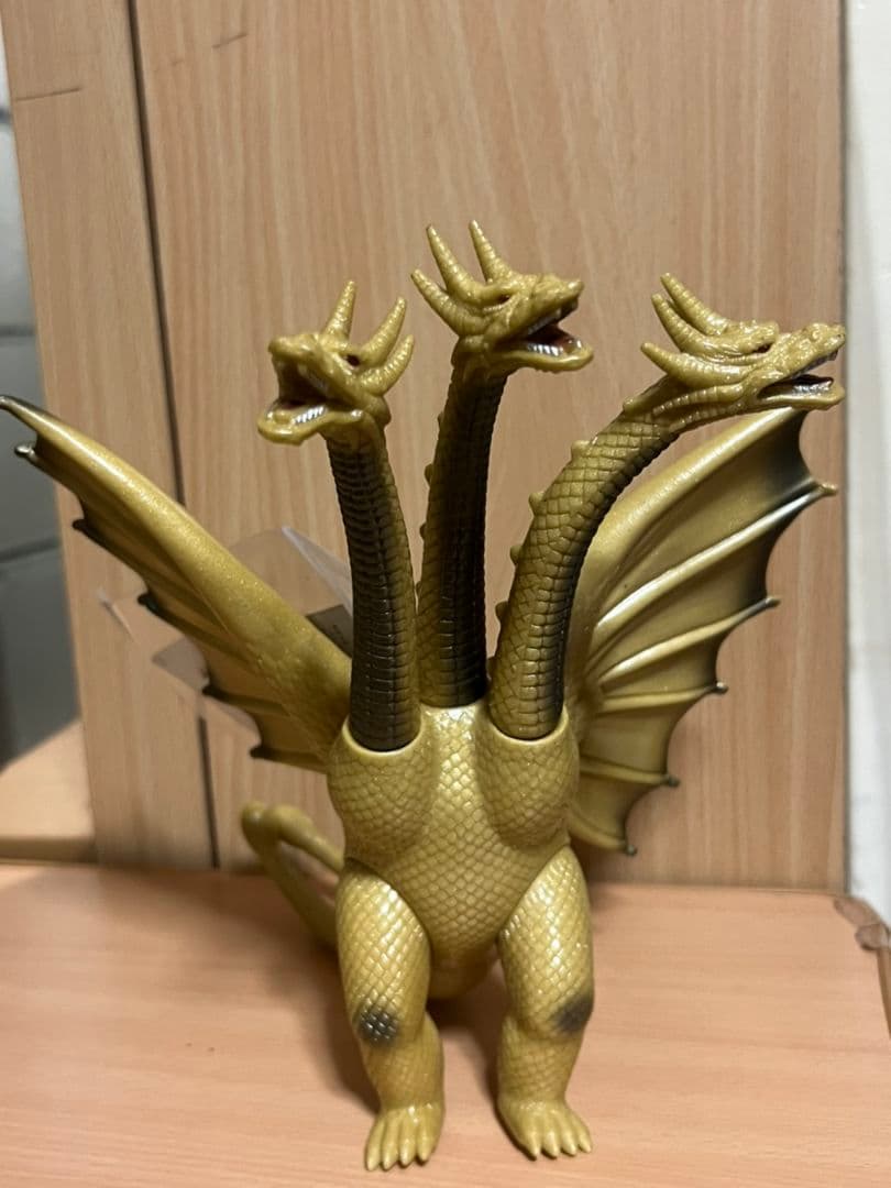 バンダイソフビ　(キングギドラ1991)ゴジラvsキングギドラ Amazon.co.jp: [バンダイ(BANDAI)] ゴジラアクションフィギュア ゴジラ