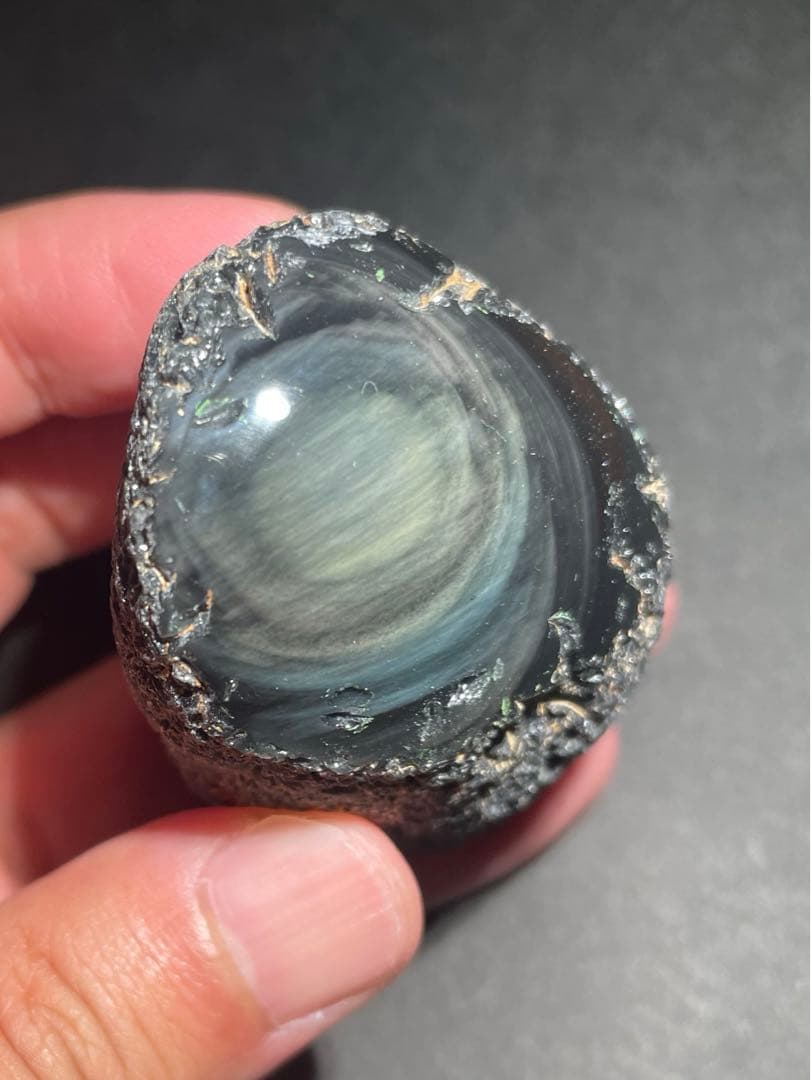 研磨品　十勝石玲瓏　レインボーシラー 研磨品】十勝石玲瓏 北海道産レインボーオブシディアン 十勝石 玲瓏石