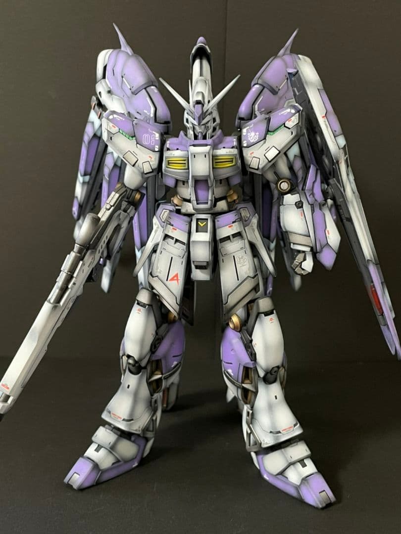 ガンプラ RG Hi-νガンダム グラデーション塗装完成品 ハイニュー