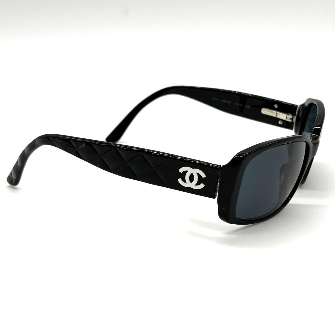 シャネル 5111 カメリア サングラス ブラック プラスチック 美品 正規