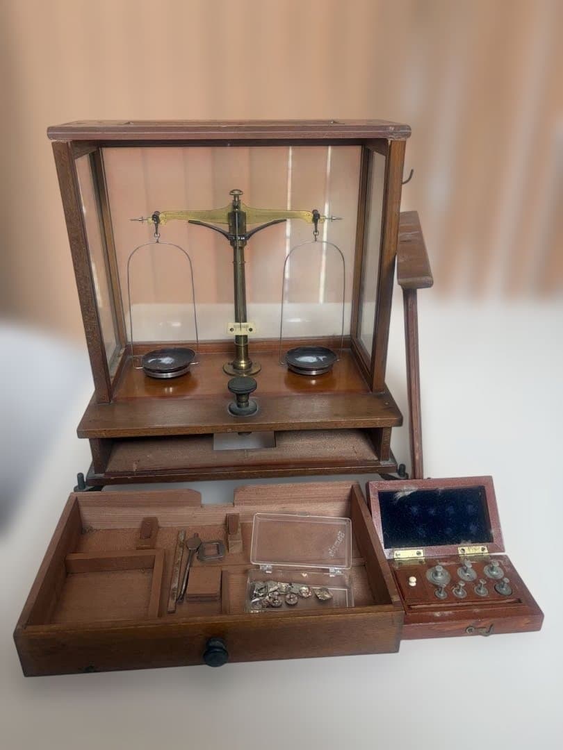 おまけ付き精密天秤★調剤天秤★度量衡★大正？昭和？レトロ アンティーク★べっ甲 精密天秤 調剤天秤 白井度量衡器製作所 大正昭和 置物 レトロ