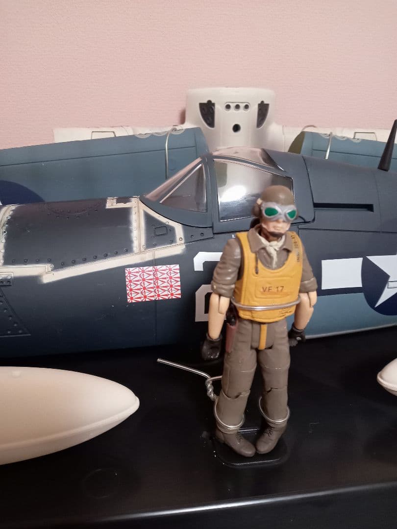 希少価値♡21stセンチュリートイズ 1/18 F4U-1A コルセア