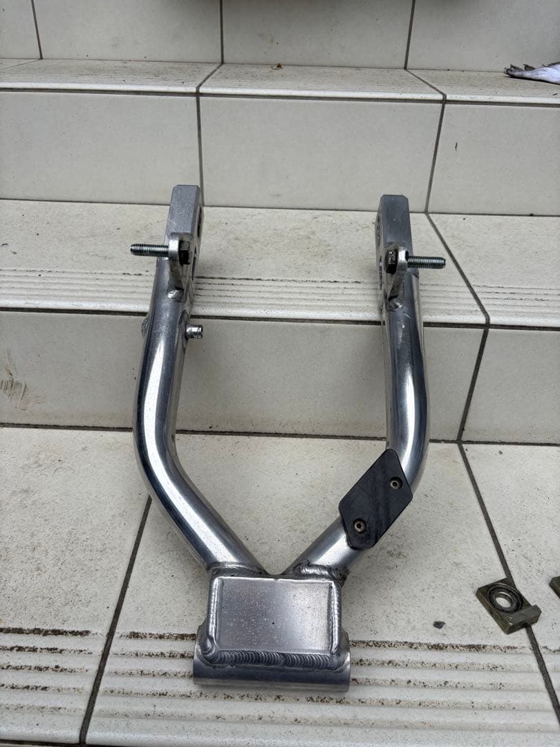 ST50ダックスにて使用 Graftスイングアーム パーツ